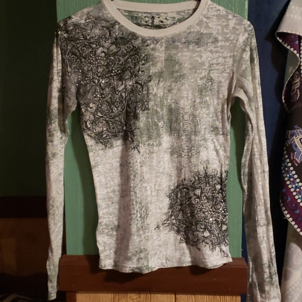 Long sleeve shirt